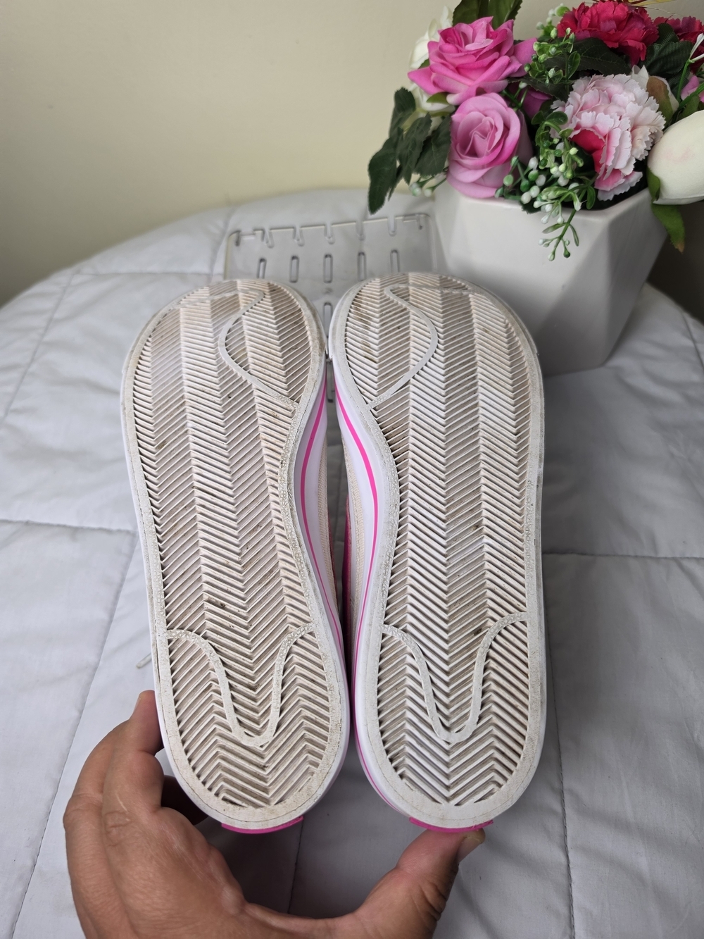 Nike Court Legacy Low Top Girls White/Pink Sneakers Size 7Y - Picture 6 of 9